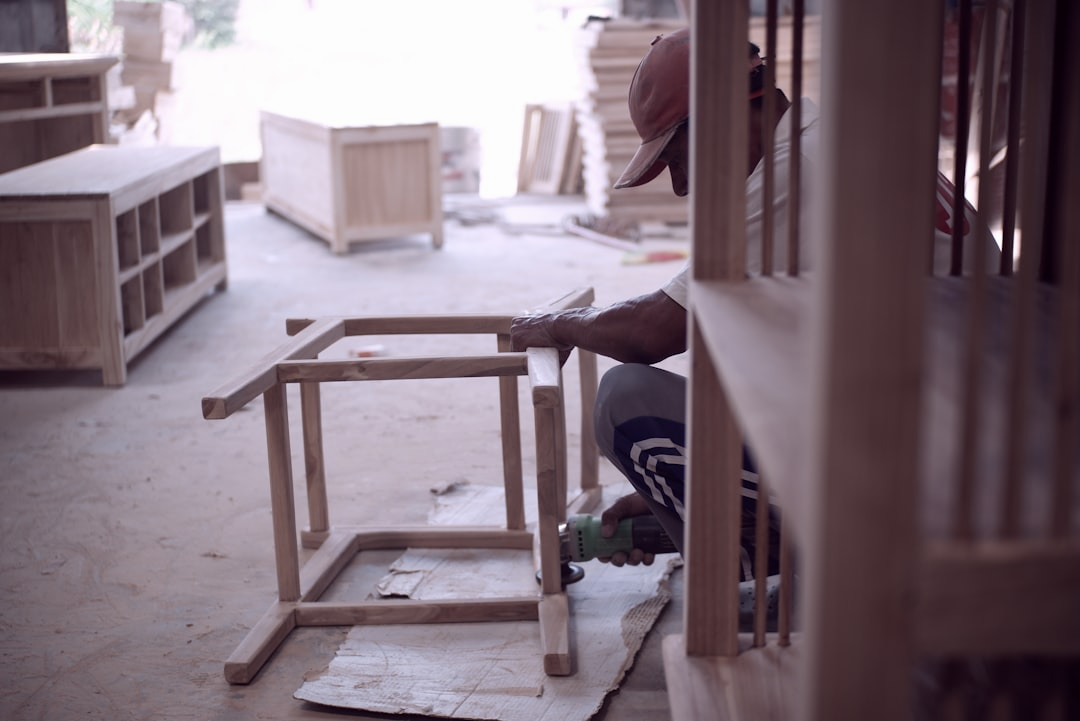 Minimalist Çalışma Masası